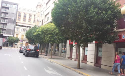El gobierno de Los Verdes mejorará las luminarias de la calle Corredera a propuesta del PP