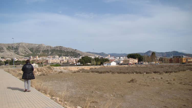 Villena cederá un solar ubicado en Prado de la Villa para la construcción el parque de Bomberos
