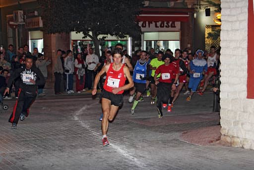 Más de 1000 corredores en la San silvestre villenera