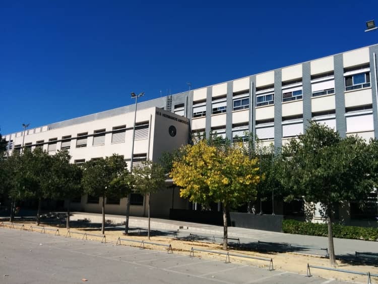 El PSOE lamenta la pérdida de servicios de la Escuela Oficial de Idiomas de Villena