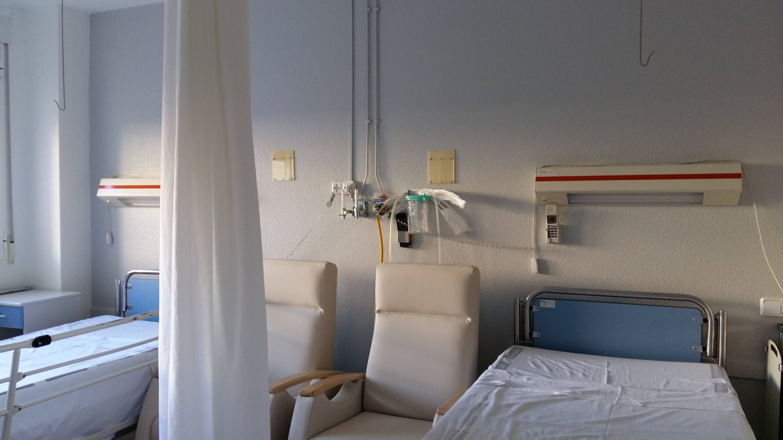 El Hospital de Elda invierte 40.000 € en la remodelar la planta de Ginecología
