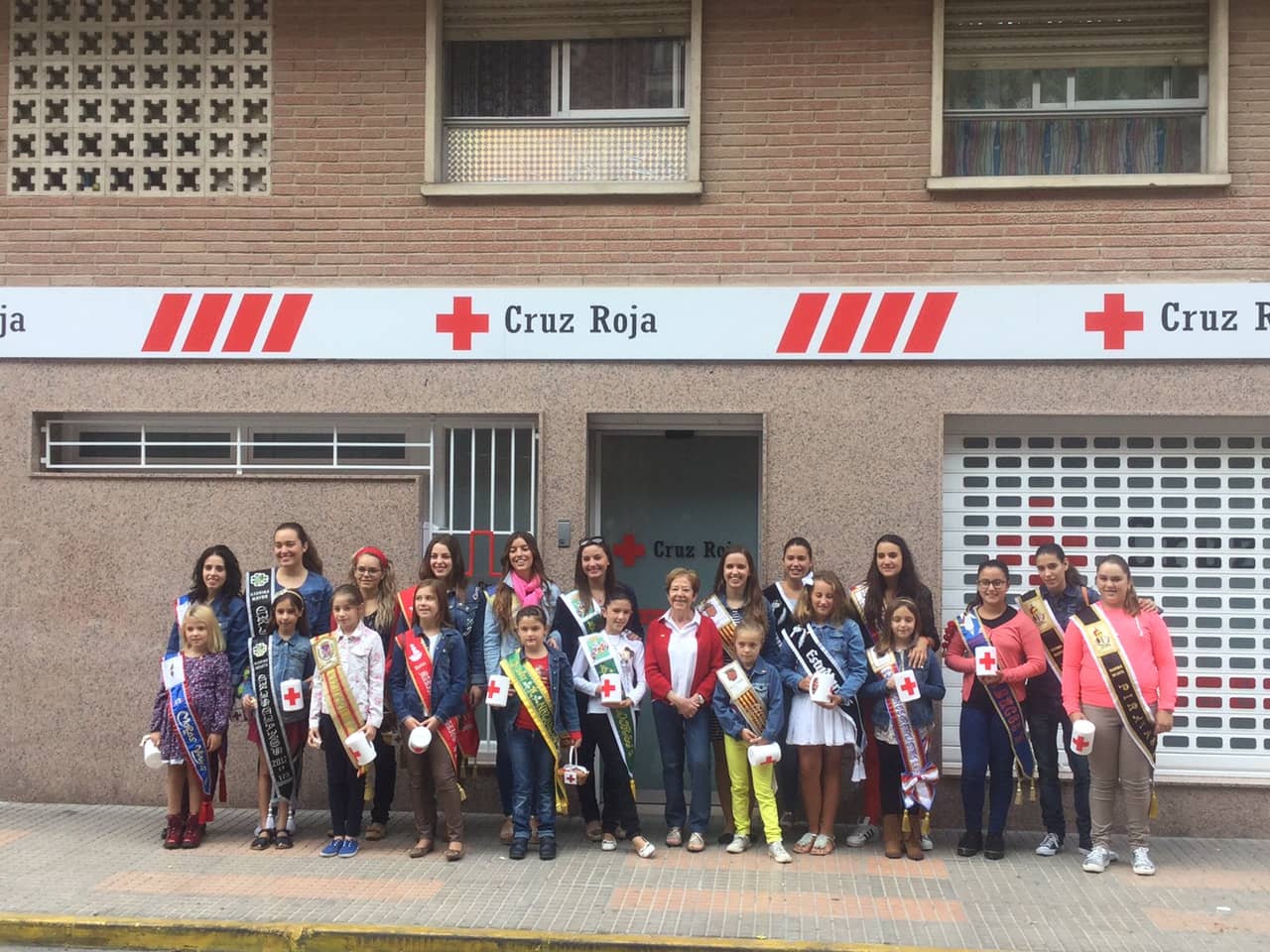 Éxito de participación en el Día de la Banderita de Cruz Roja Villena