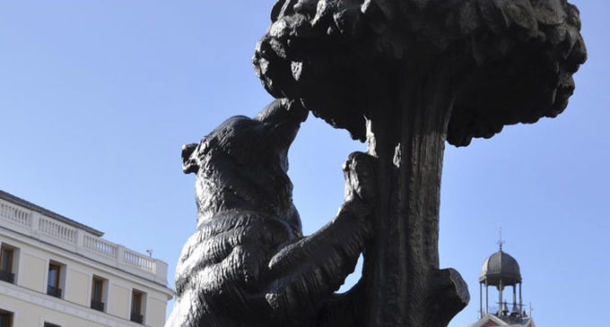 Villena solicitará a la Casa de Moneda y Timbre un sello por el 50 aniversario del “Oso y el madroño”