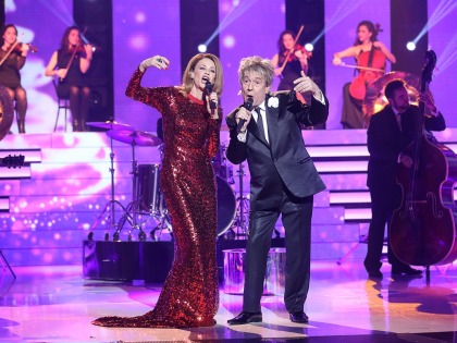 Los ganadores del concierto de “Tu Cara me suena” donan el premio de 3.000 euros a APADIS