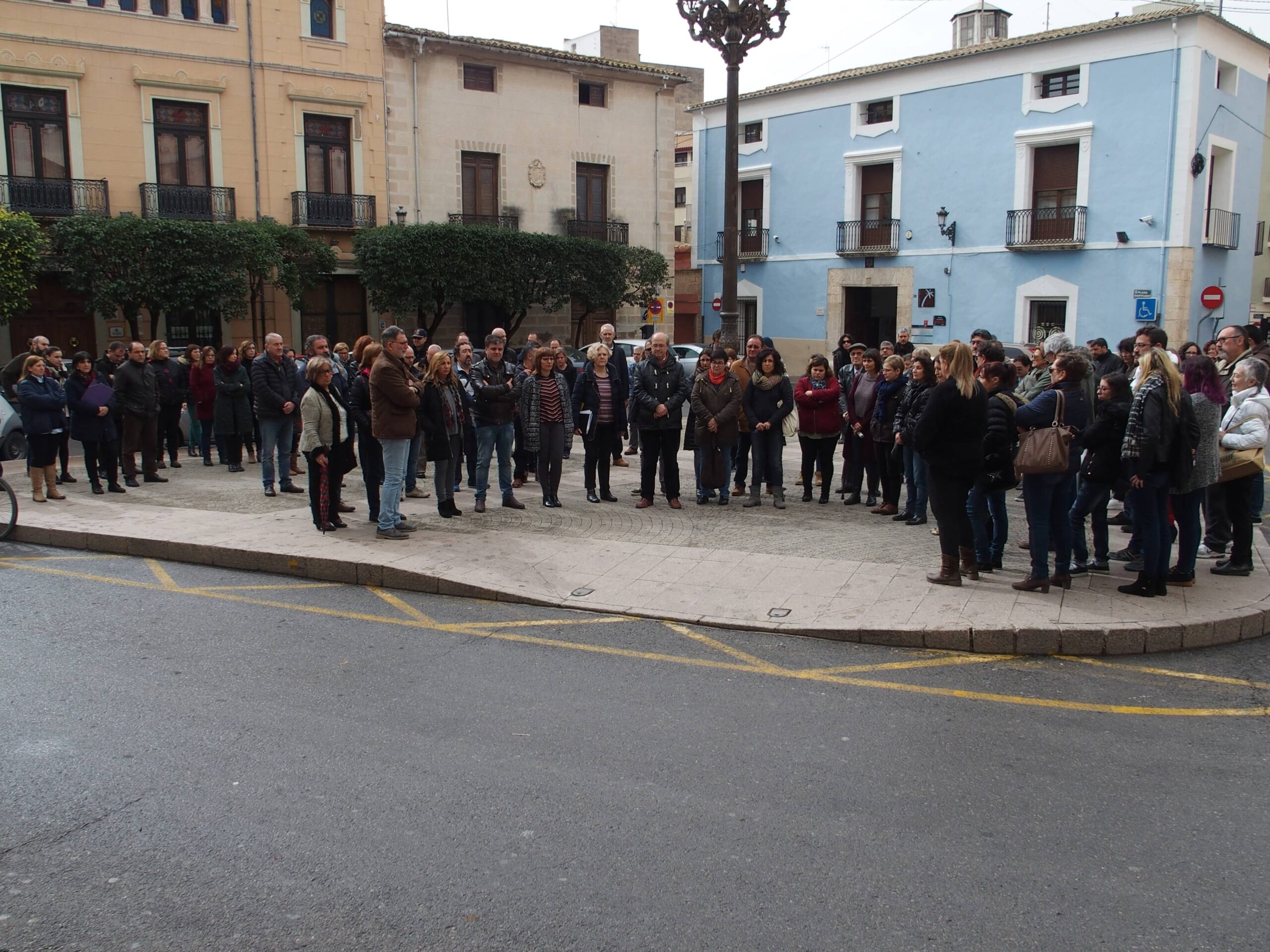 Concentración en Villena contra el asesinato machista de Moraira