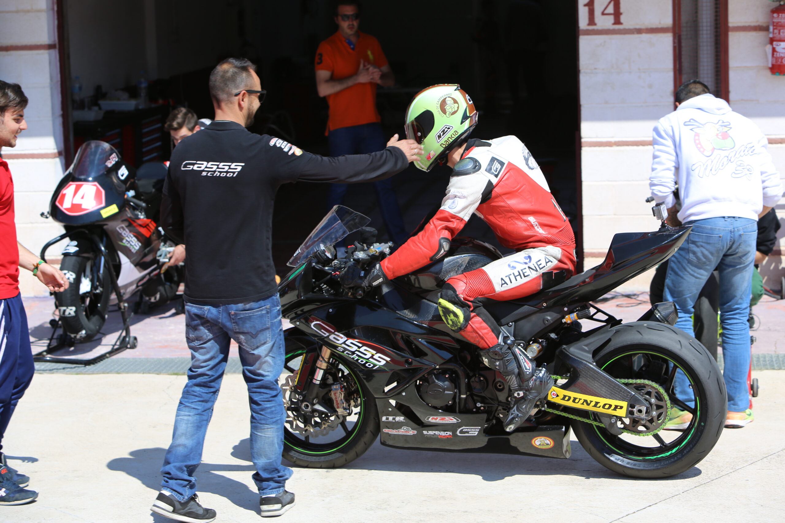 Coque López realiza el primer test con la Superstock en el circuito de Albacete