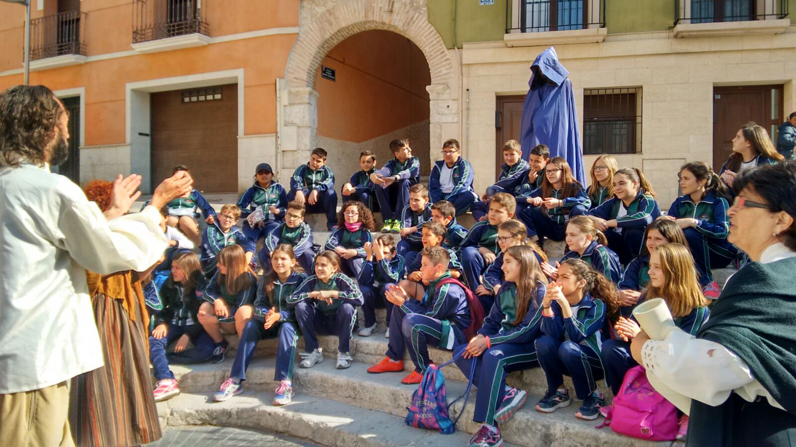 Más de 300 escolares participan en las visitas teatralizadas al Casco Histórico