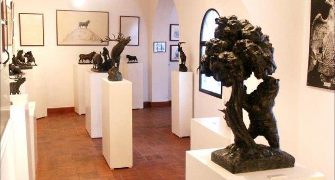La Plaza de Toros acogerá una exposición sobre «El oso y el madroño»