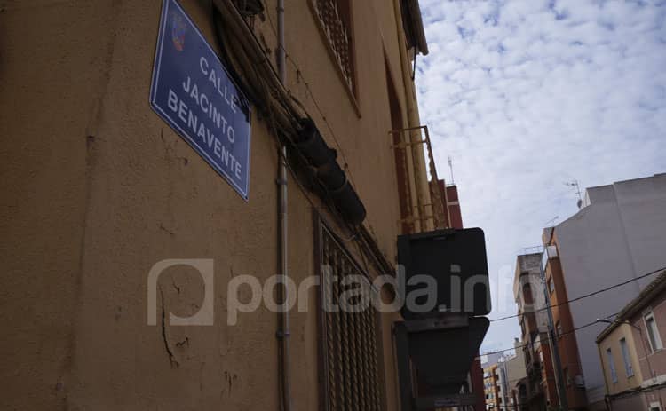 Villena tiene previsto modificar trescientas placas de calles