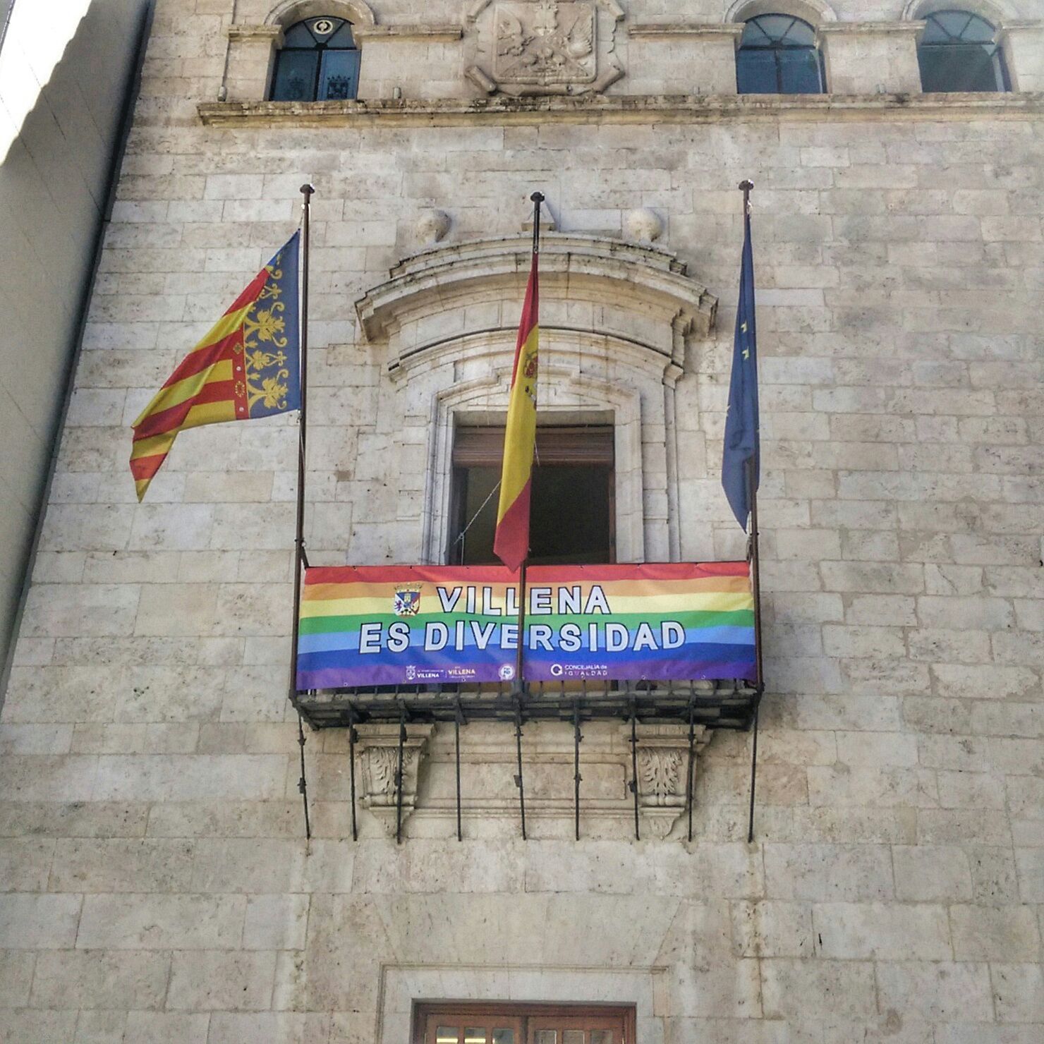 Villena apoya el Día  del Orgullo LGTBI