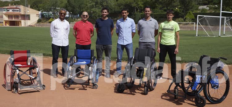 El Polideportivo Municipal cuenta con cuatro sillas de carreras adaptadas