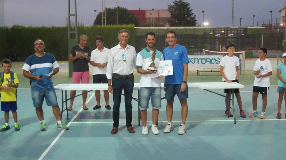Santiago Penadés gana el Open Nacional de Tenis CAMV 2017