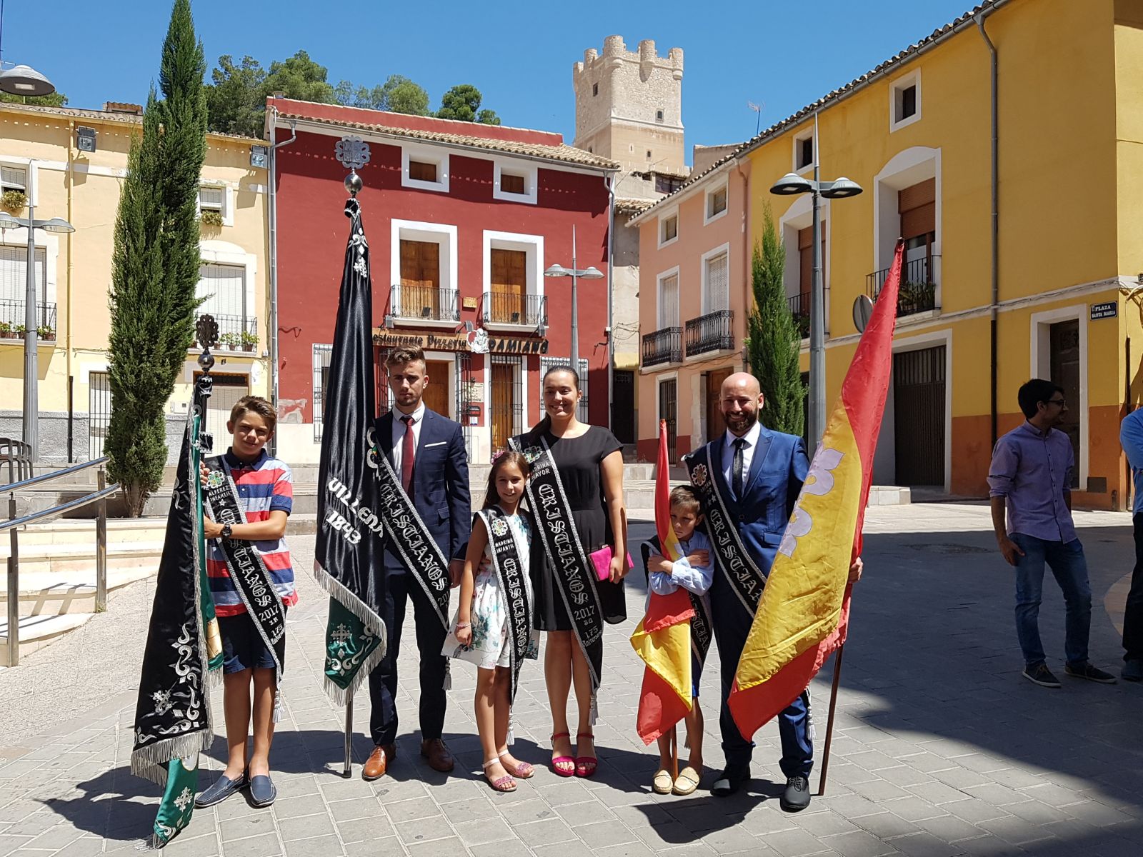 Los Cristianos de Villena bendicen sus nuevas banderas
