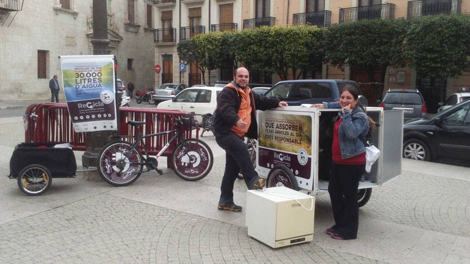 Campaña para la recogida de aparatos eléctricos y electrónicos en Villena