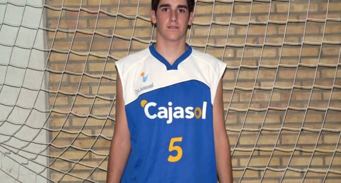 Mario López ficha por el equipo gallego de baloncesto Narón, que juega la liga EBA