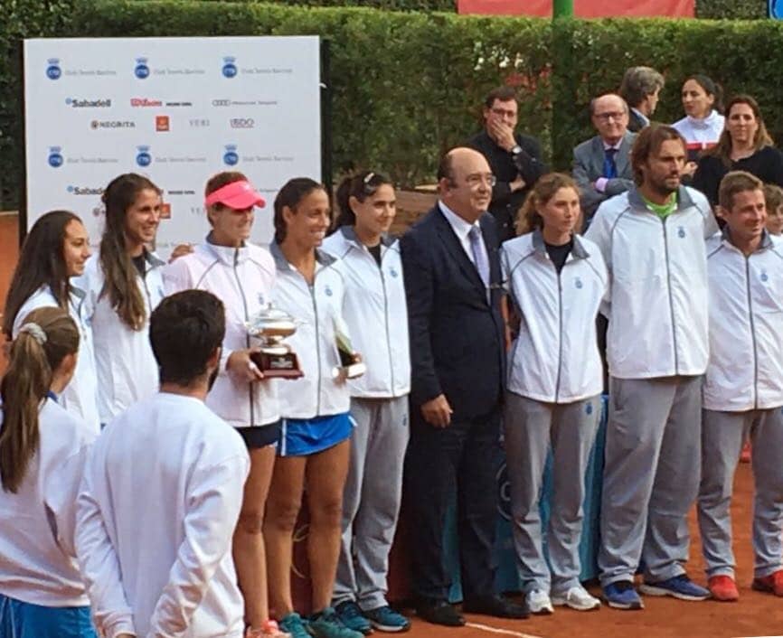 Tita Torró gana el campeonato de tenis absoluto de España por equipos con el CT Barcino