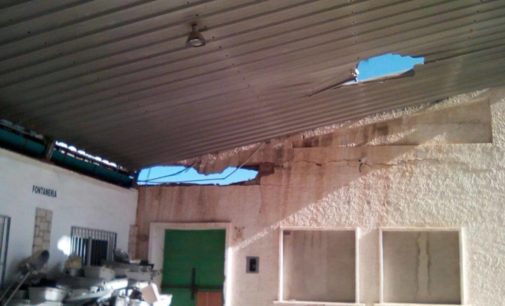 Se desploma el tejado de las antiguas cámaras de la CAM propiedad municipal