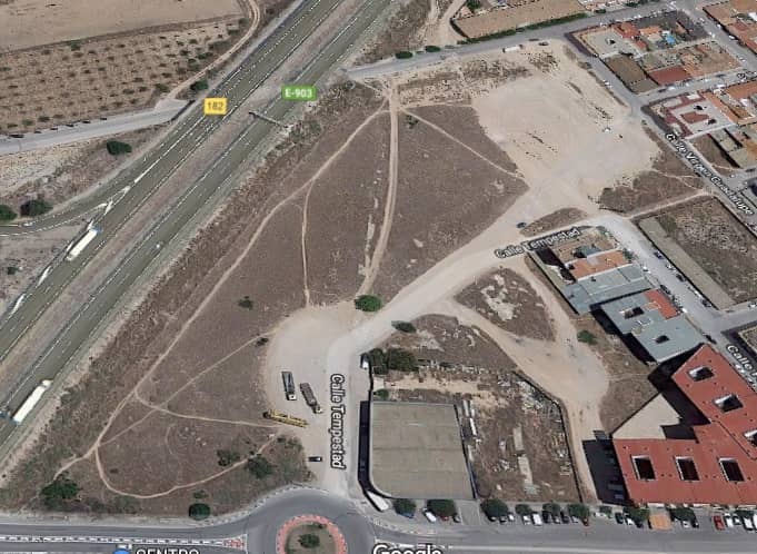 Los vecinos de La paz proponen un parque urbano entre la calle San Sebastián y rotonda de la avenida de La Paz
