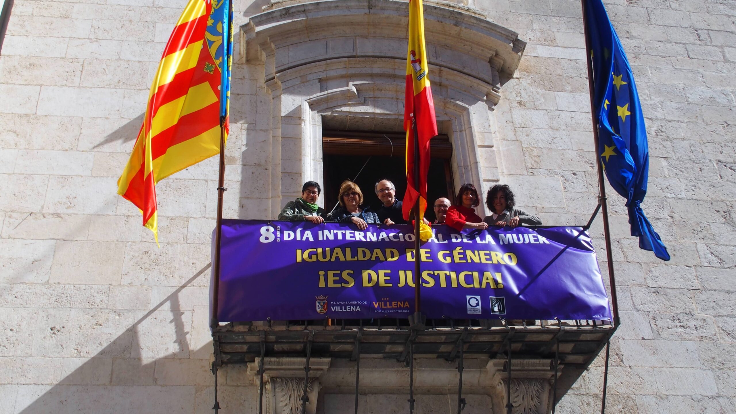 Apoyo del Ayuntamiento de Villena al 8 de marzo