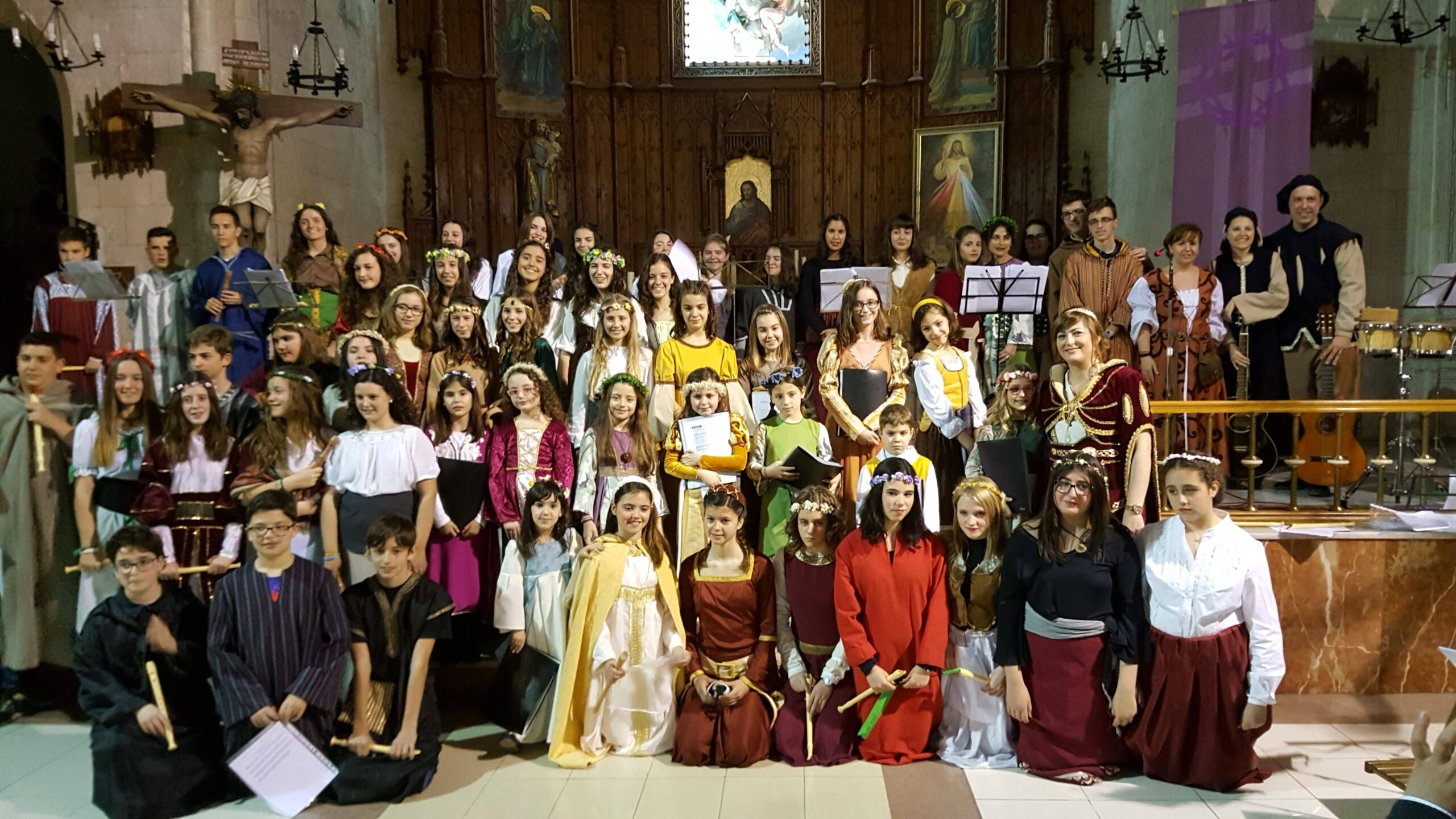 El colegio Nuestra Señora de los Dolores (Paulas) vuelve a participar en las Fiestas del Medievo