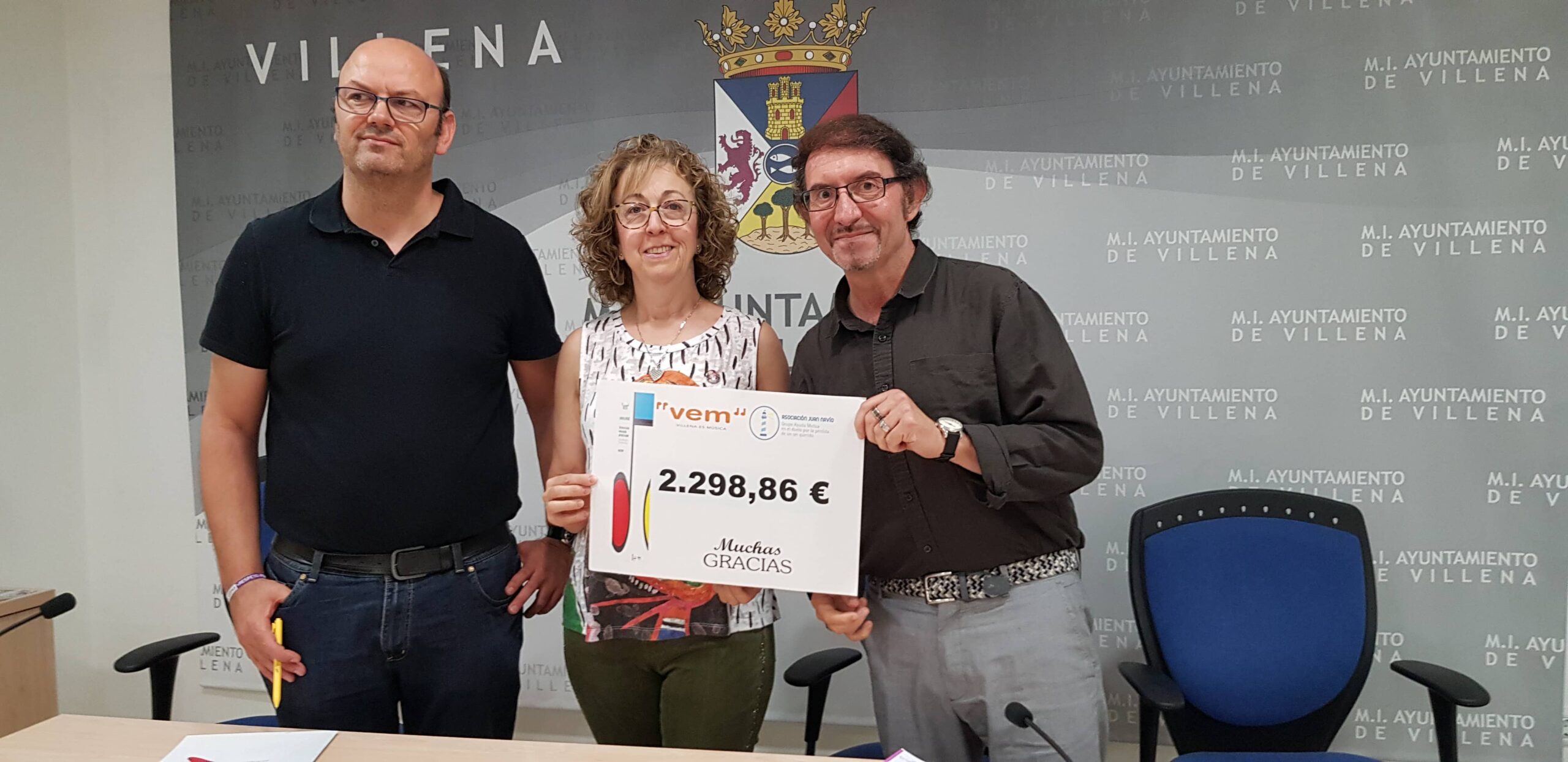 El VEM recaudó 2.300 euros solidarios para la Asociación «Juan Navío Grupo de Ayuda Mutua en el duelo por la pérdida de un ser querido»