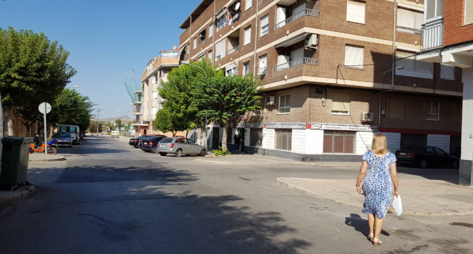 La calle Miguel Hernández contará con 25 plazas de aparcamiento más