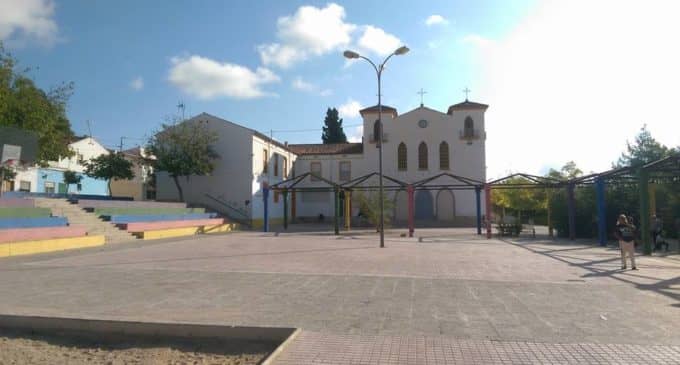 Villena firma un convenio con el Ayuntamiento Dolores para contratar a dos educadoras infantiles