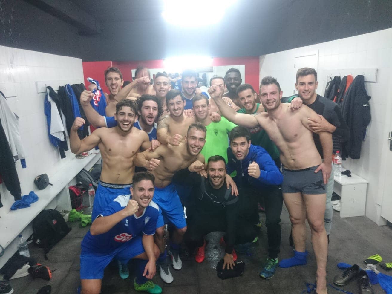 El Villena sorprende al Benidorm ganando en su casa por dos goles