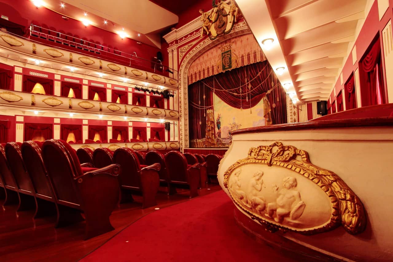 El Teatro Chapí destaca como referente cultural en la provincia