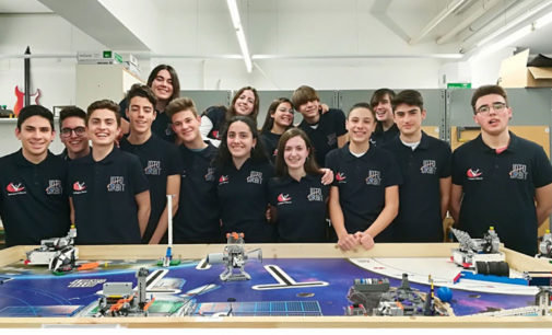 El equipo de Roboluti-on del Hermanos Amorós participan en la First Lego League con un proyecto para alimentar astronautas