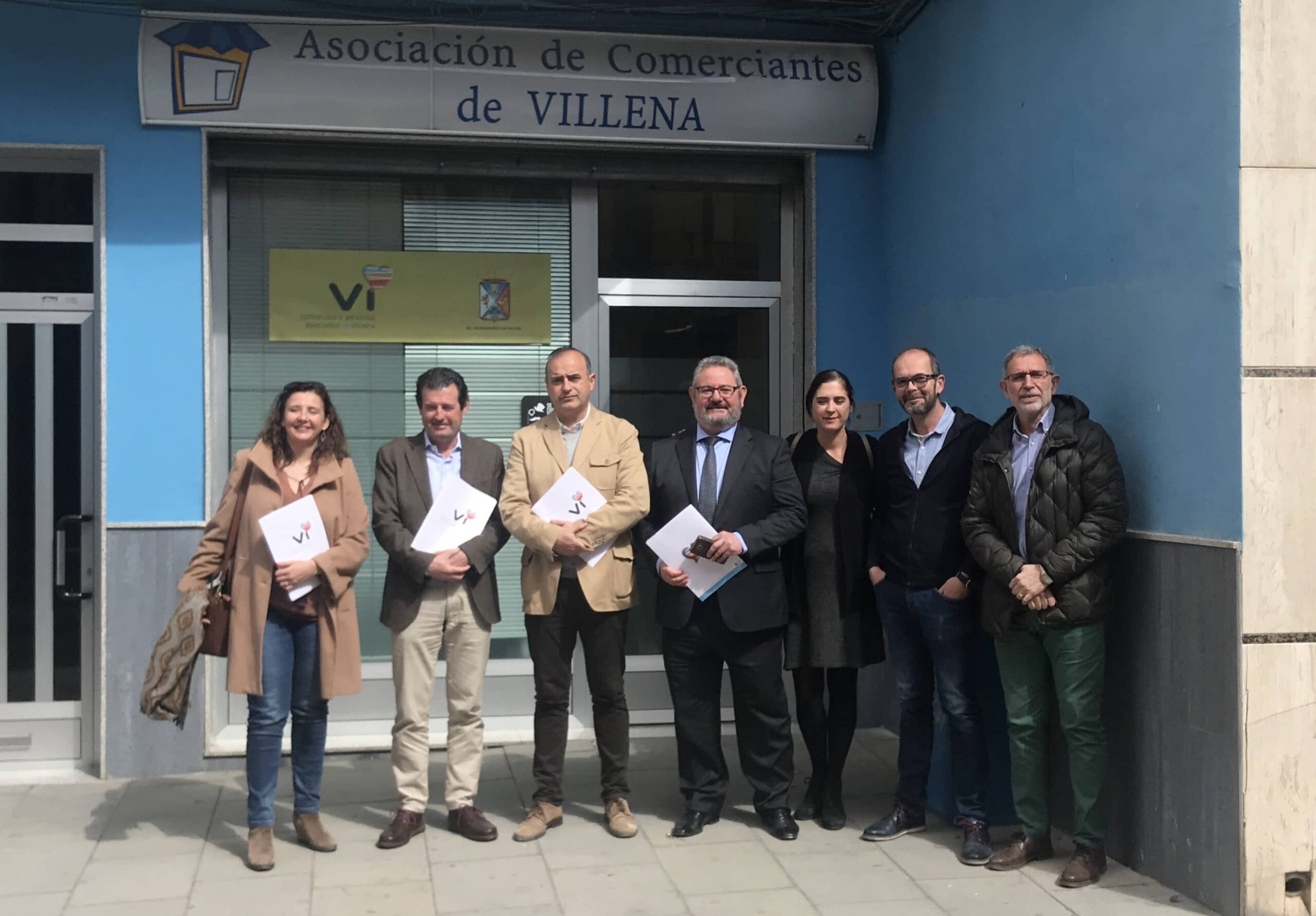 Pepe Císcar se reúne con los comerciantes de Villena