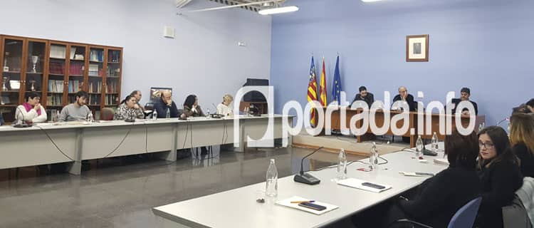 Villena suspende el Pleno por falta de Secretario Municipal