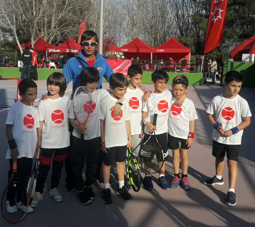 La escuela de tenis del CAMV en la Xpress Tenis Cup de la Fundación Jesús Serra