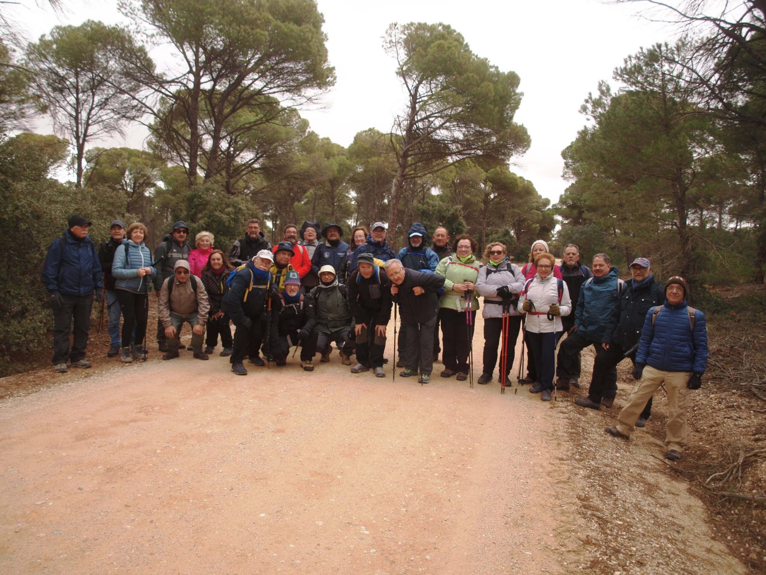 La asociación Amigos del Camino de Santiago de Villena realizan dos etapas del camino del Sureste