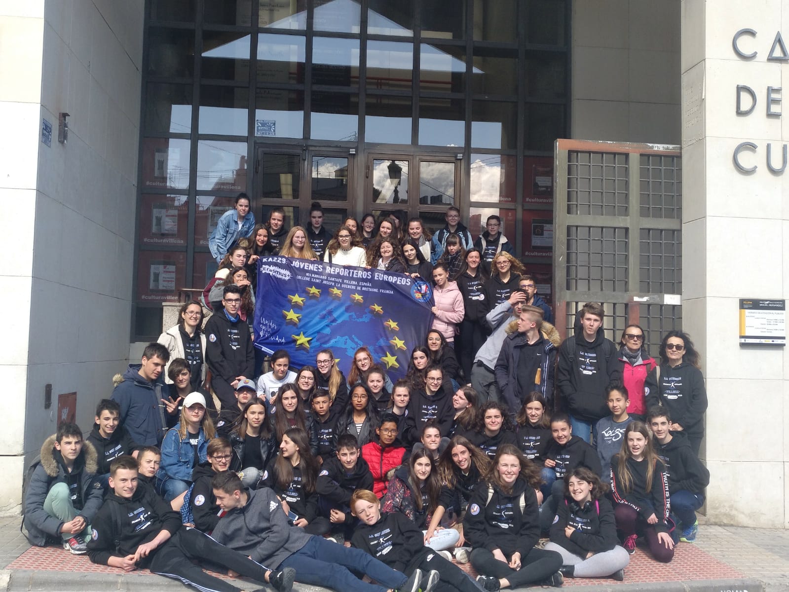 Jóvenes franceses visitan Villena dentro de un proyecto coordinado por el IES Navarro Santafé