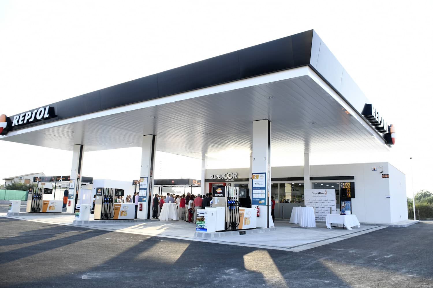 Grupo Glem inaugura en Mutxamel una nueva y moderna estación de servicio Repsol