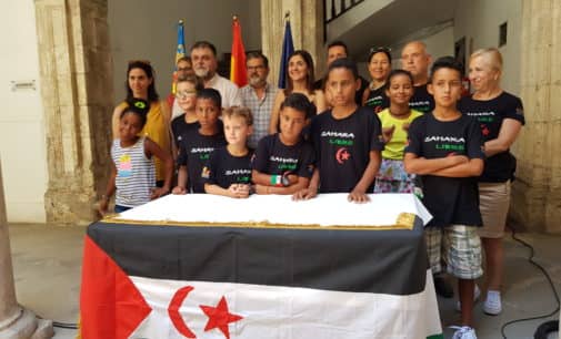 Ocho niños saharauis pasan el verano en Villena  dentro del programa “Vacaciones en paz”