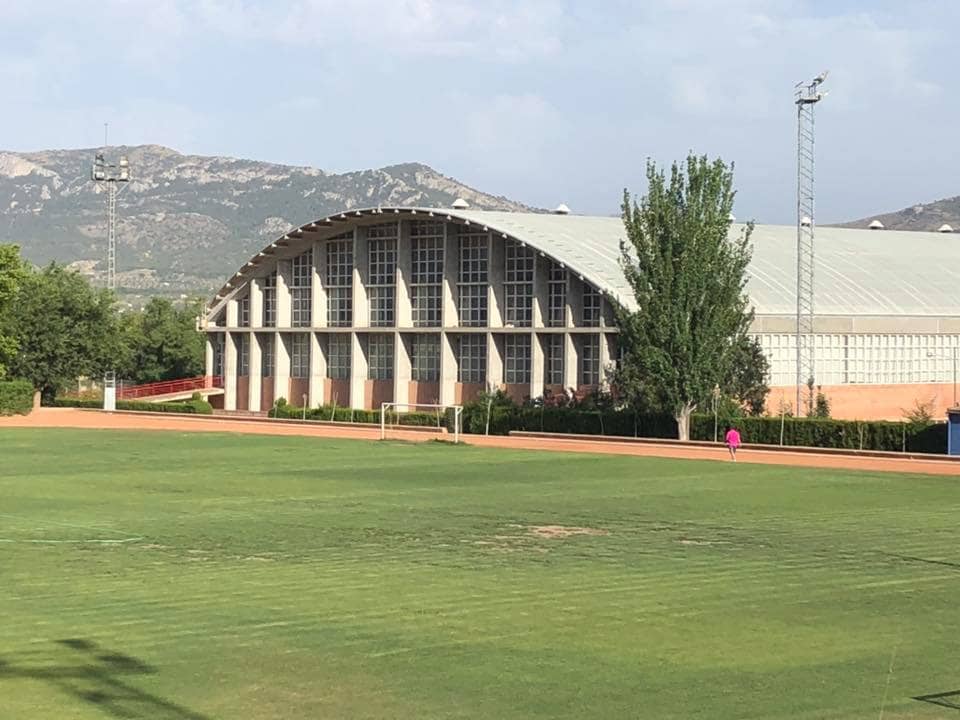 Villena busca terrenos para construir una pista de atletismo homologada