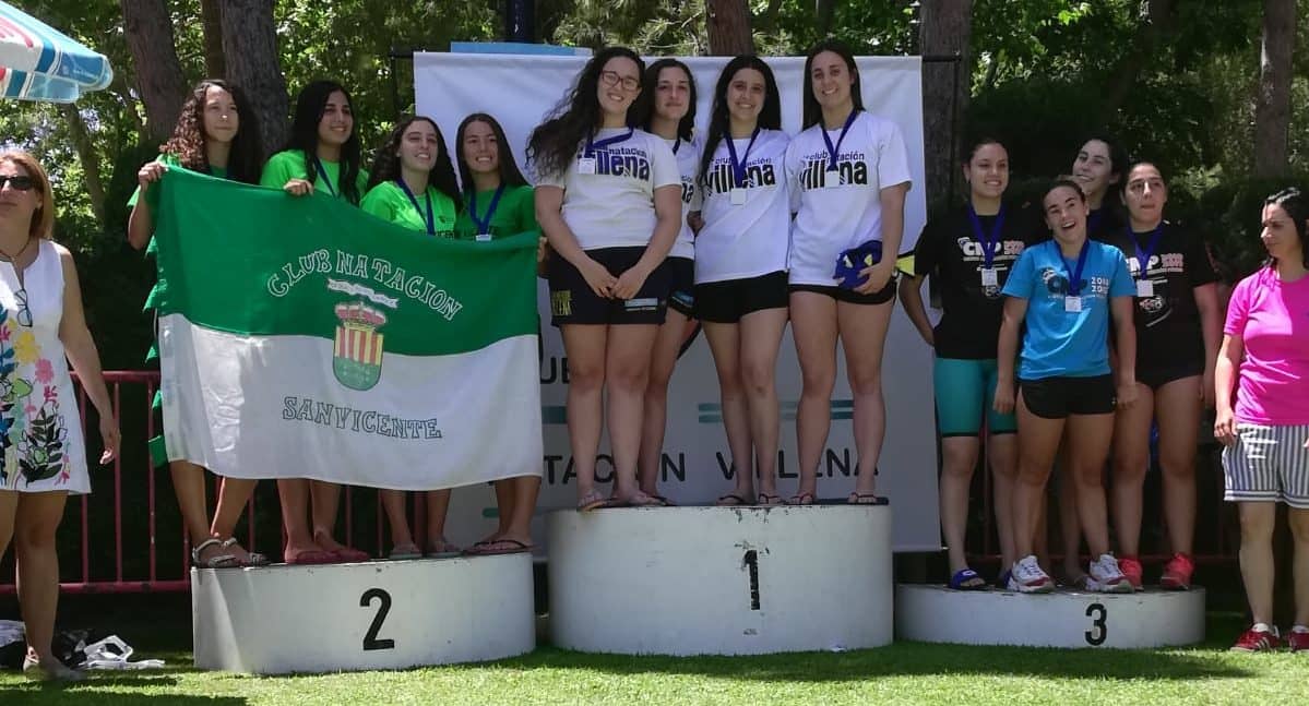 El CN San Vicente se alza con el Trofeo de Natación Ciudad de Villena