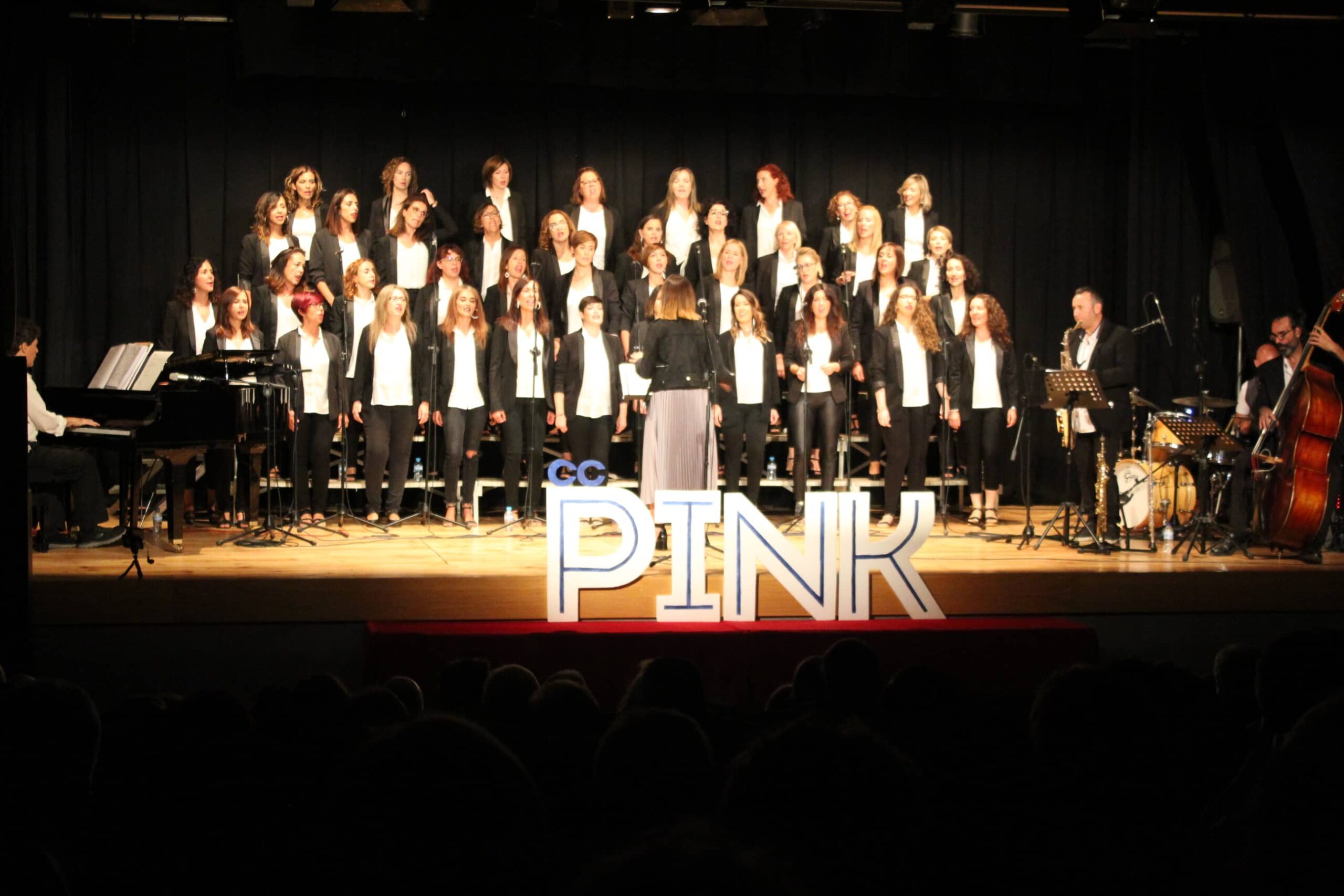 El coro CCPink inicia la 38 Semana de Cine en Villena