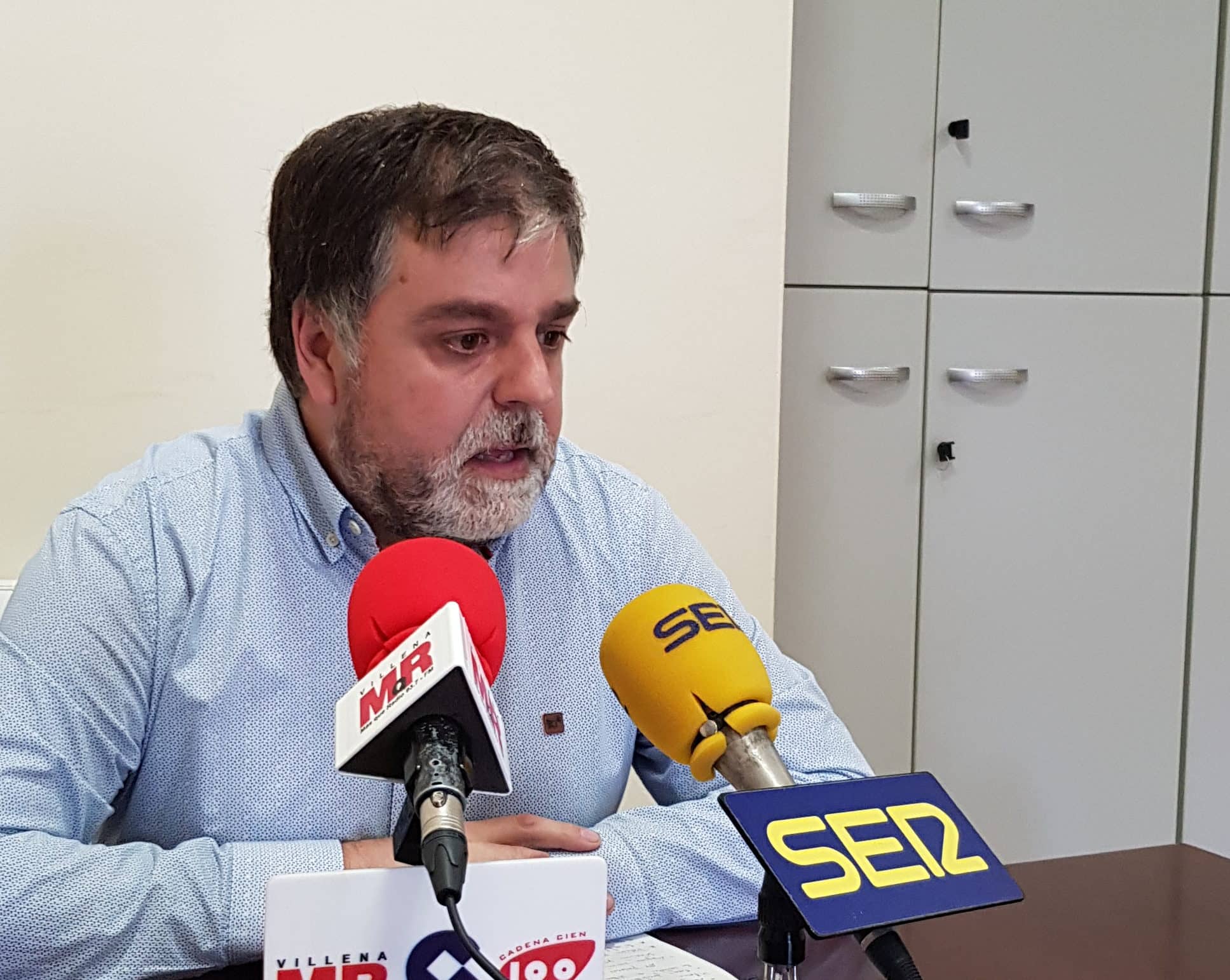 El alcalde anima a las empresas afectadas por la paralización de la actividad a solicitar las ayudas de la Generalitat