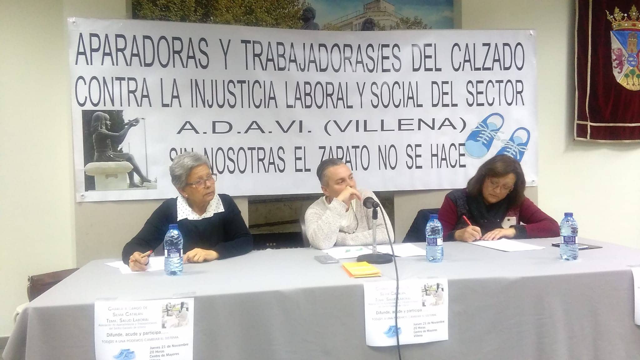 La asociación de Aparadoras de Villena organizó una charla sobre Salud Laboral