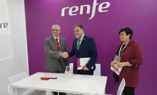 Villena firma un acuerdo con RENFE en FITUR para promocionar la ciudad