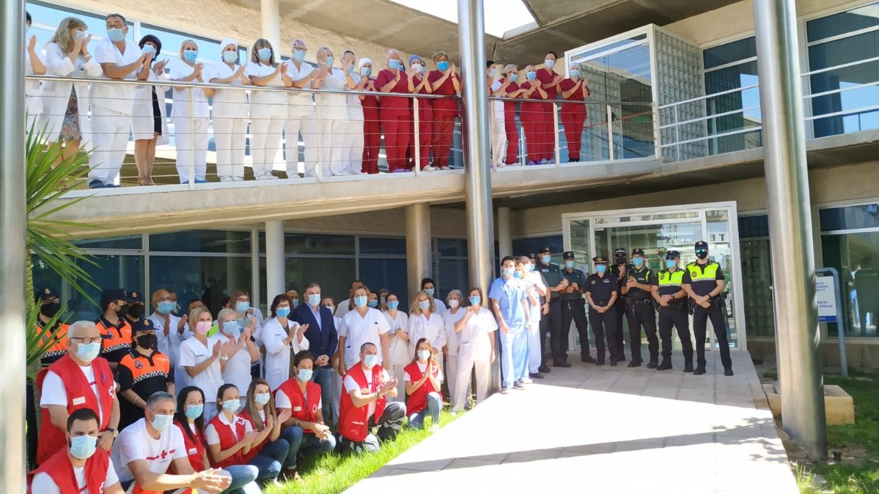 Sanitarios, voluntarios y cuerpos de seguridad juntos contra el Covid-19