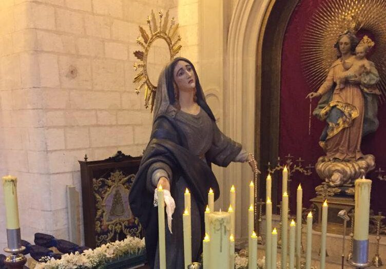 Acto de imposición de ceniza de la Cofradía de Nuestra Señora de los Dolores de Villena