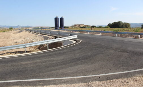 Conselleria invierte 260.000 € en mejorar la carretera de Caudete