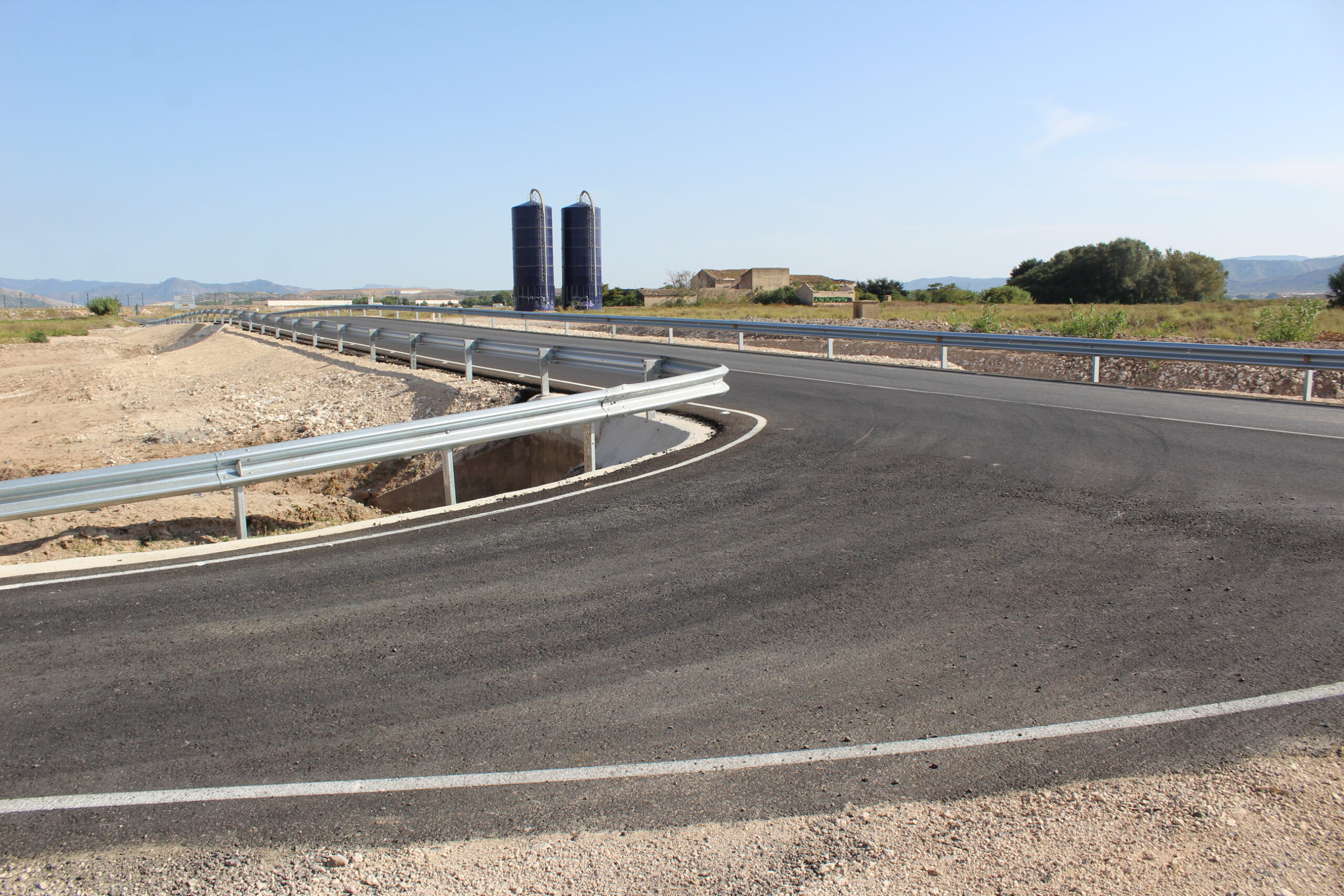 Conselleria invierte 260.000 € en mejorar la carretera de Caudete