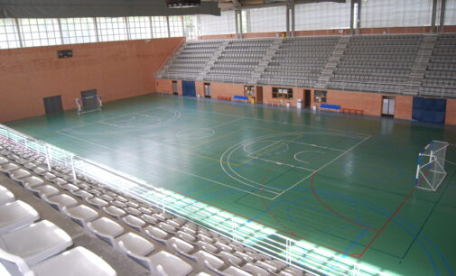 Diputación concede una subvención a Villena de 74.600 euros para mejorar la accesibilidad del pabellón polideportivo