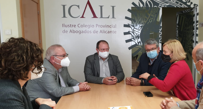 Diputados autonómicos de Ciudadanos visitan Villena para conocer las necesidades locales