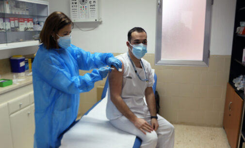 El Colegio de Enfermería de Alicante pone en marcha una web de información a la ciudadanía sobre la vacunación contra la COVID-19